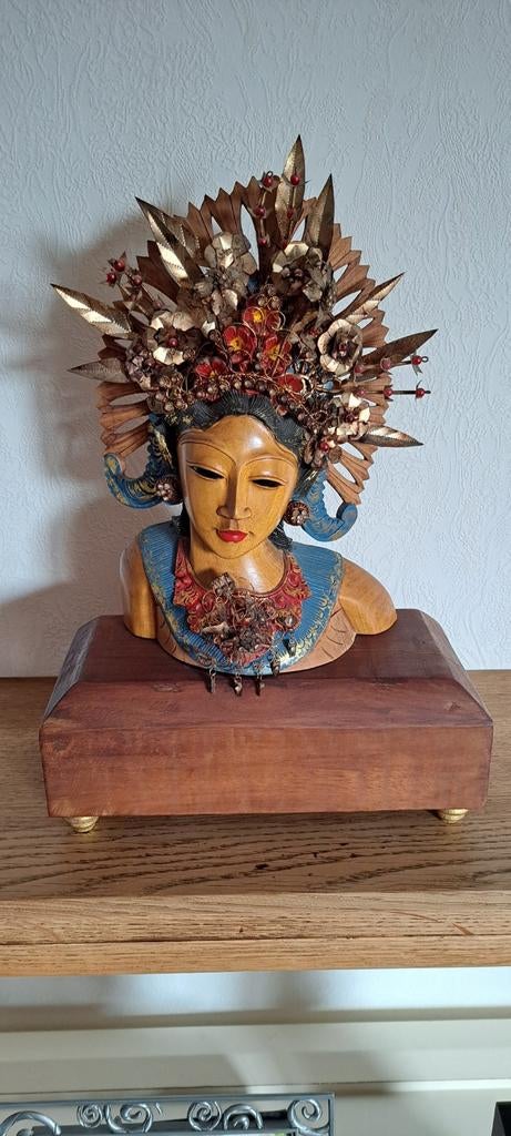 Handgesneden Balinese Buste van Vrouw met Hoofdtooi, Ophalen, Buste, 20 - 50 cm, Handgemaakt