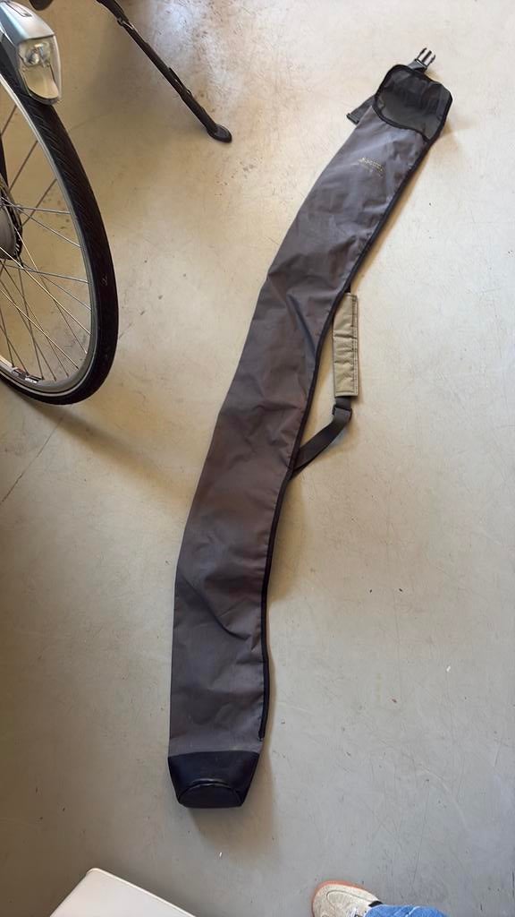 Tas voor vishengel, Ophalen, Zo goed als nieuw