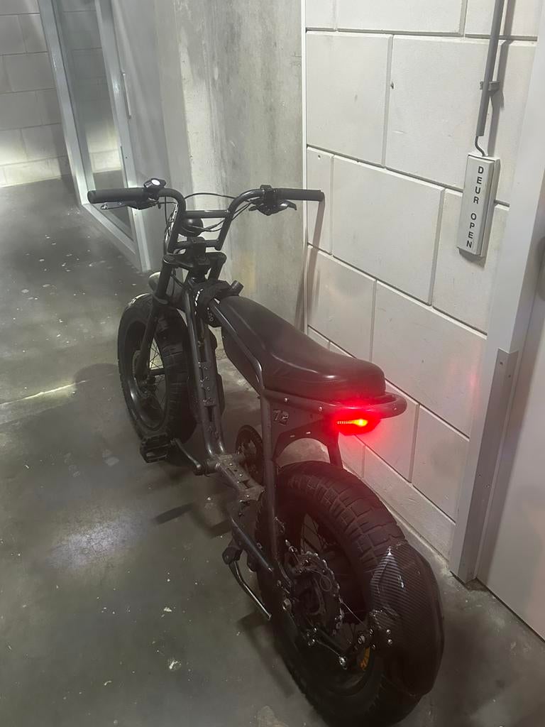 Super 73 ZX Storm Grey, Fietsen en Brommers, Elektrische fietsen, Zo goed als nieuw, 59 cm of meer, 50 km per accu of meer, Ophalen