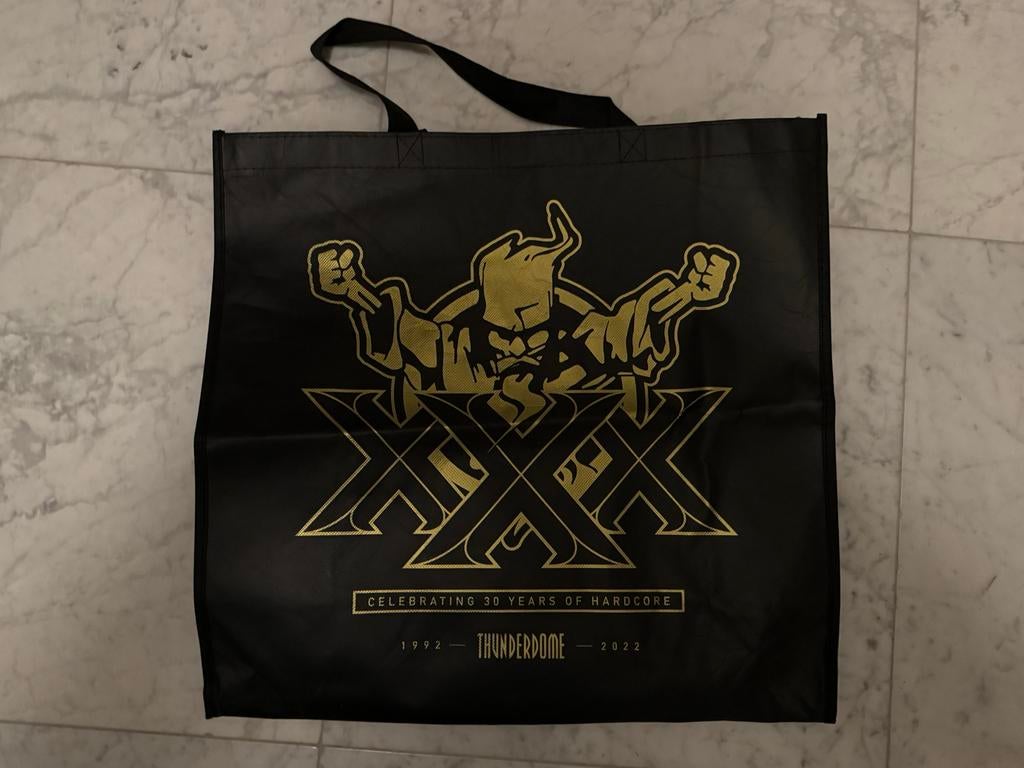 Thunderdome XXX 30 Jaar Hardcore Bigshopper, 40 cm of meer, Nieuw, Ophalen of Verzenden, Overige merken