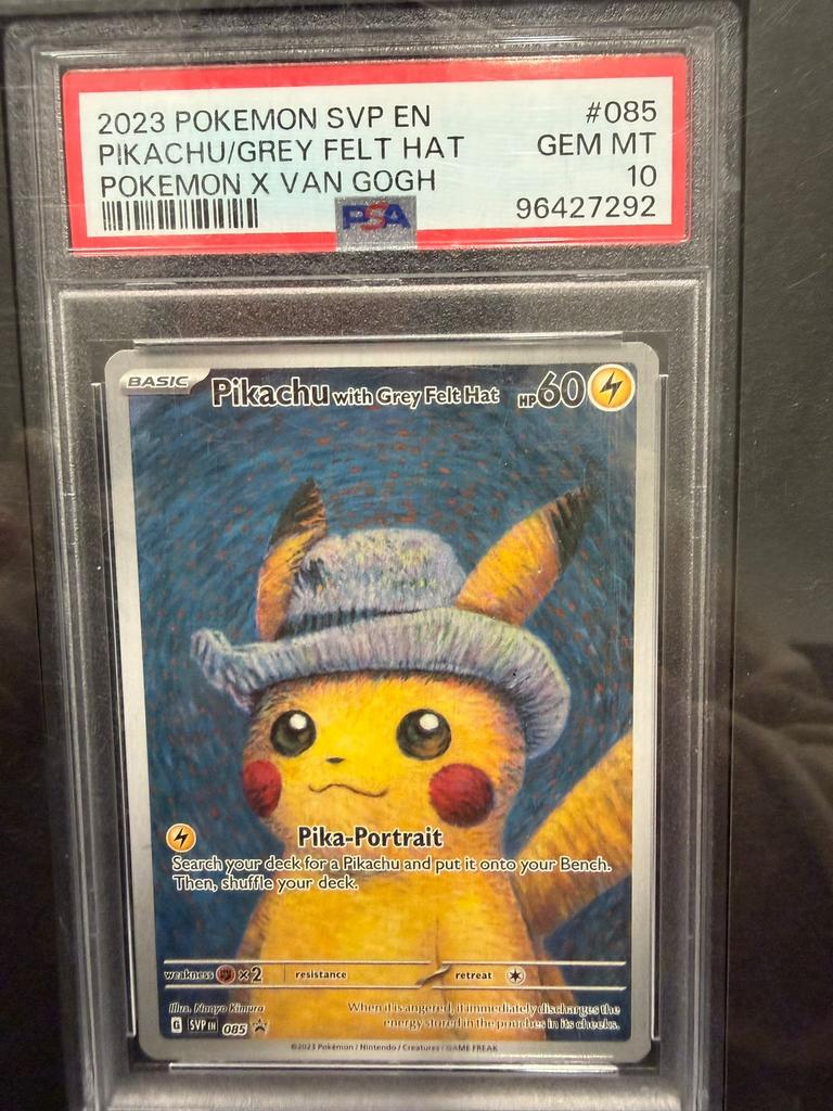 Van Gogh - Pikachu grey felt hat in PSA10, Ophalen of Verzenden, Nieuw, Losse kaart, Foil