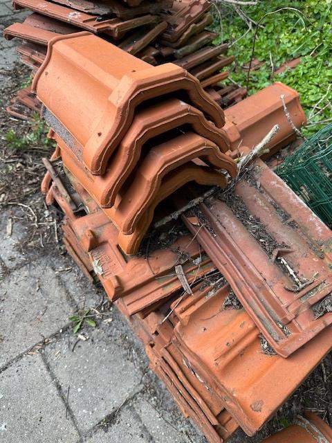 Dakpan muldennokforst (hoekigmodel), Ophalen, Steen of Klei, Minder dan 5 m², Dakpannen