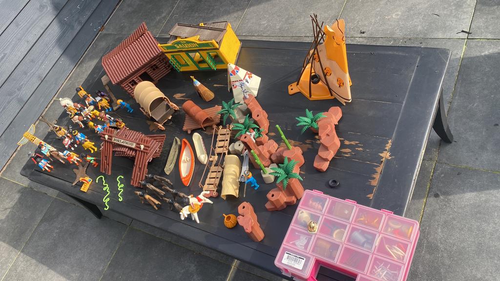 Playmobil idianen dorp, Ophalen, Gebruikt