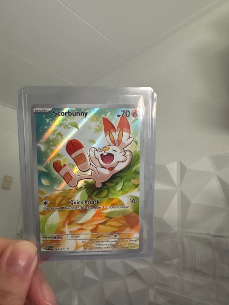 Scorbunny 225/217 Pokémon kaart, Ophalen of Verzenden, Zo goed als nieuw, Losse kaart, Foil