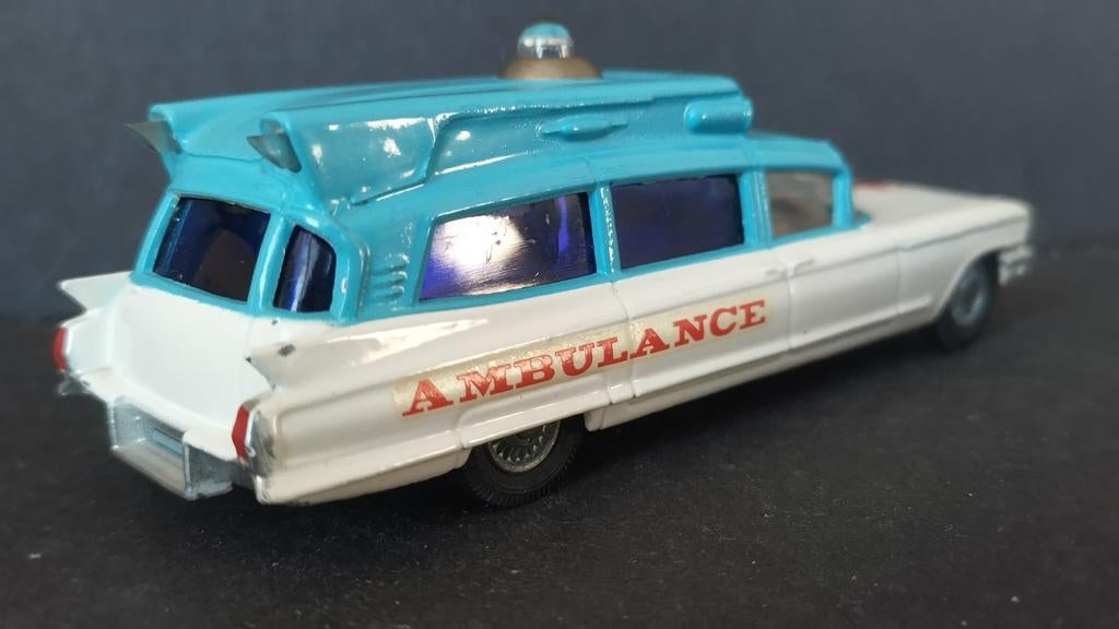Cadillac Superior ambulance 1:43 Corgi Toys Pol, Corgi Toys, Auto, Corgi, .