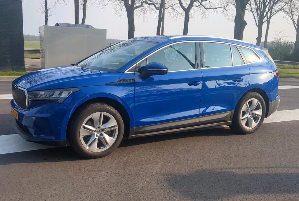 Skoda Enyaq 80 EV 204pk 2021 incl. btw Soh 91,5%, Auto's, Skoda, Achterwielaandrijving, 495 min, Blauw, Leder en Stof