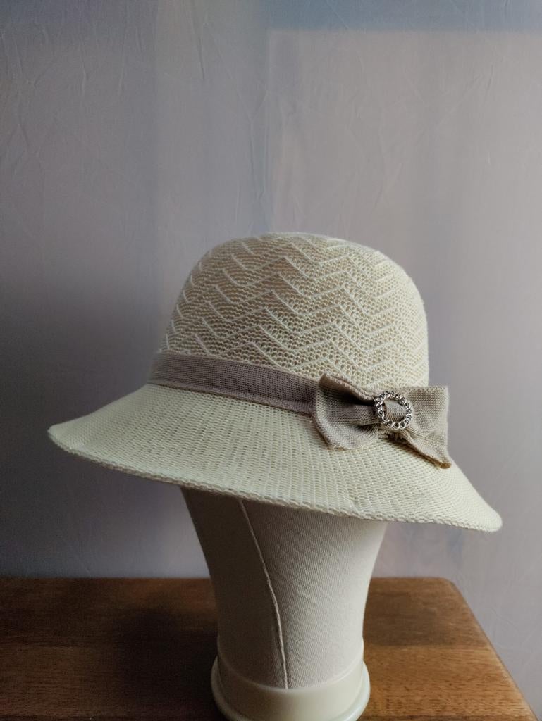 Vintage Antieke Dames Zomerhoed met Strik en Strass, Verzenden, Hoed, One size fits all, Onbekend