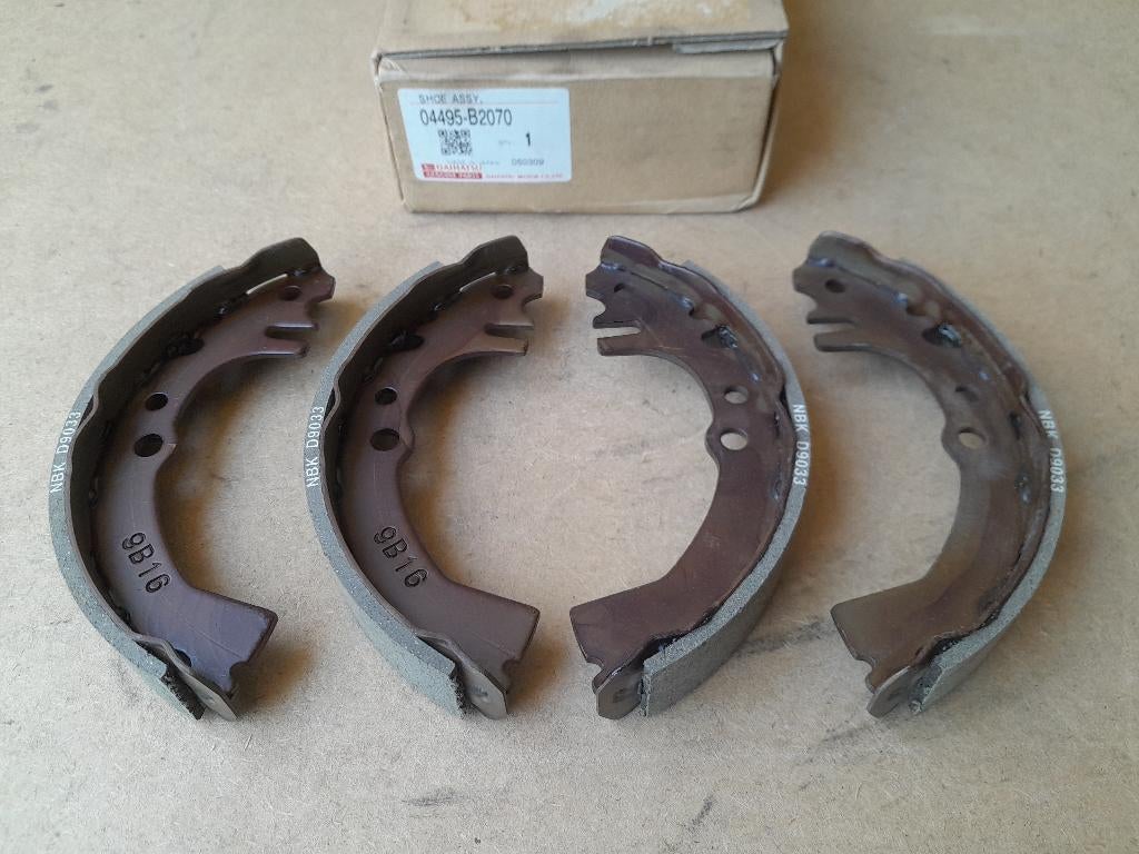 REMSCHOENSET Nieuw&Origineel - DAIHATSU CUORE IV V VI VII, Auto-onderdelen, Remmen en Aandrijving, Daihatsu, Nieuw, Verzenden