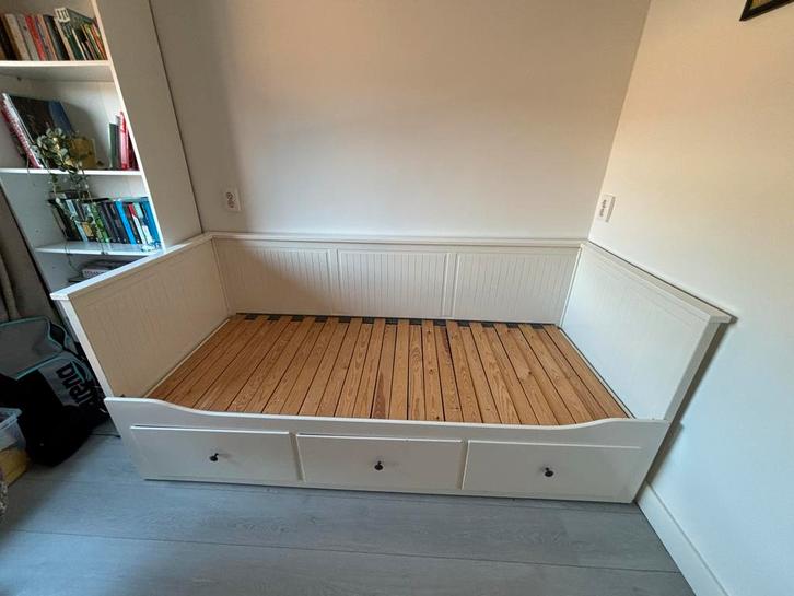 IKEA Hemnes Bedbank Wit, Huis en Inrichting, Slaapkamer | Bedden, Gebruikt, Eenpersoons, 80 cm, 200 cm, Overige materialen, Wit