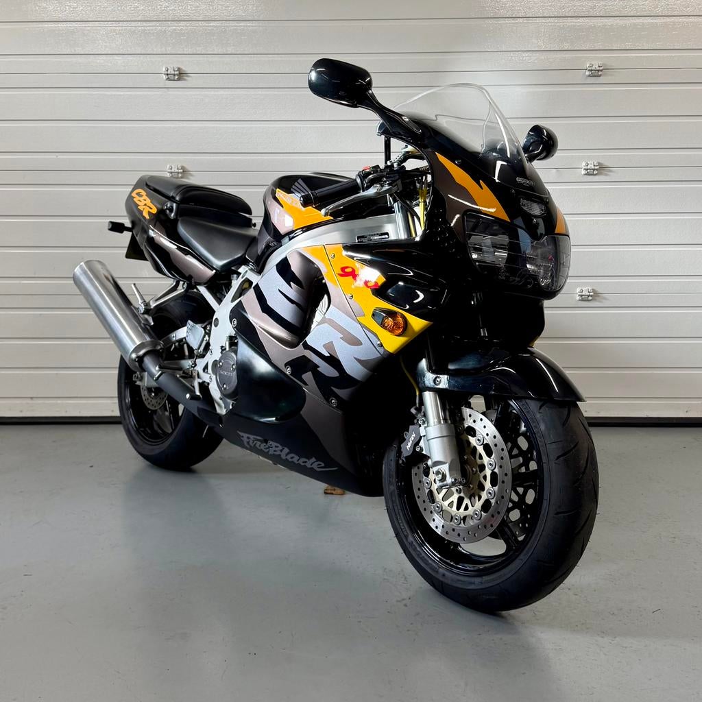 Honda FireBlade SC33 - vering nieuw, alle onderhoud gehad, 4 cilinders, Motorrijbewijs A, Gebruikt, Meer dan 35 kW