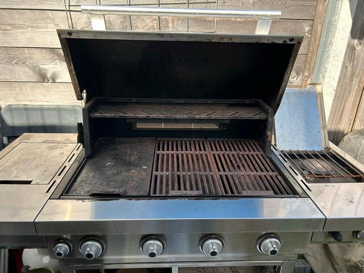 Boretti Gas BBQ - Buitenkant perfect, roosters met roest, Tuin en Terras, Gasbarbecues, Gebruikt, Ophalen