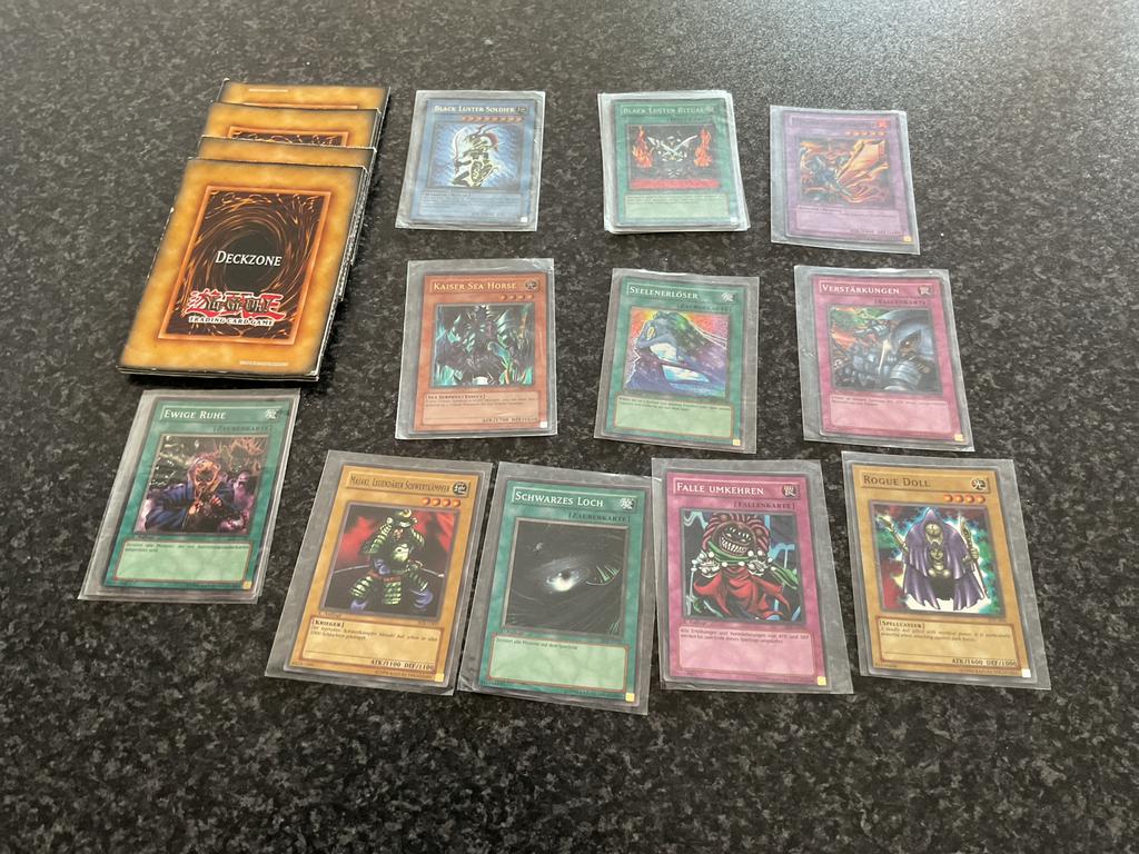 Yu-Gi-Oh! kaarten, deckzones en bewaarblik, Hobby en Vrije tijd, Verzamelkaartspellen | Yu-gi-Oh!, Ophalen of Verzenden, Gebruikt