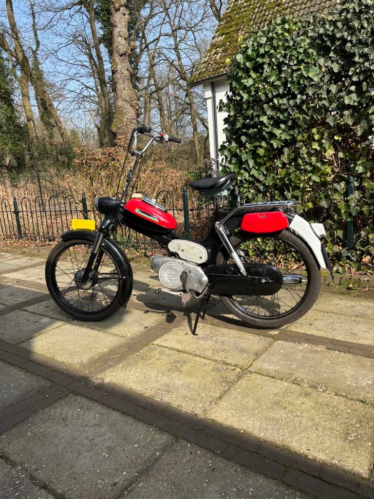 Puch MV 50. 1977. 2-Voetversnelling.Veel nieuwe onderdelen., Ophalen, Maximaal 45 km/u, Puch
