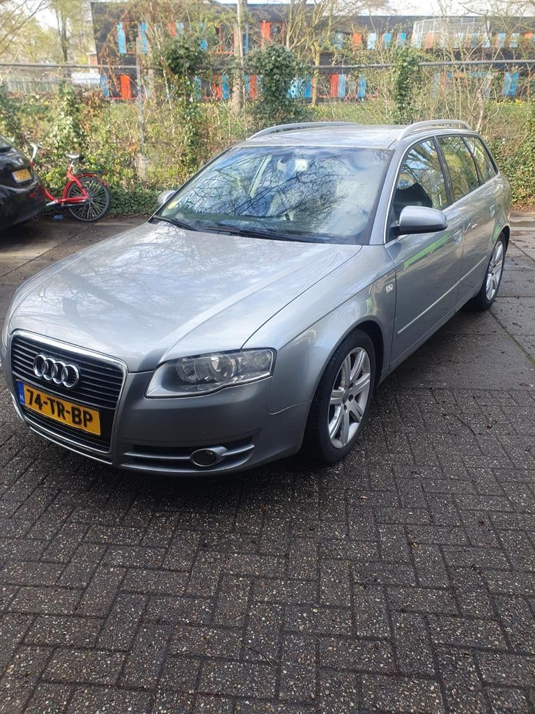 Audi A4 2.0 TDI Avant 103KW AUT 2007 Grijs, Auto's, Audi, 4 cilinders, 1505 kg, A4, Origineel Nederlands