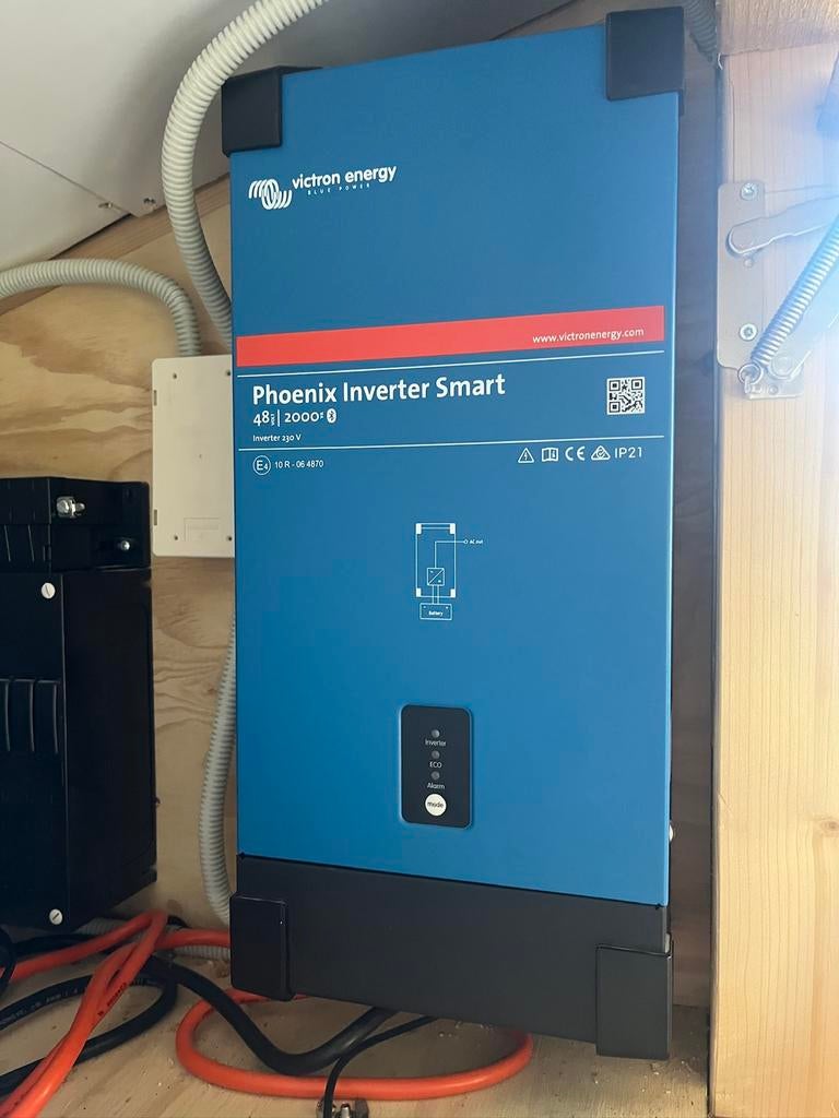 Victron omvormer 48/2000, Ophalen, Zo goed als nieuw, Overige typen