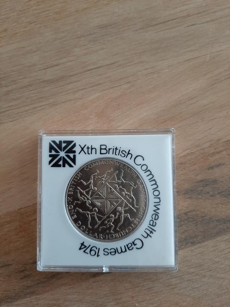 Nieuw-Zeeland 1 Dollar 1974 Commonwealth Games Munt, Postzegels en Munten, Ophalen of Verzenden, Losse munt