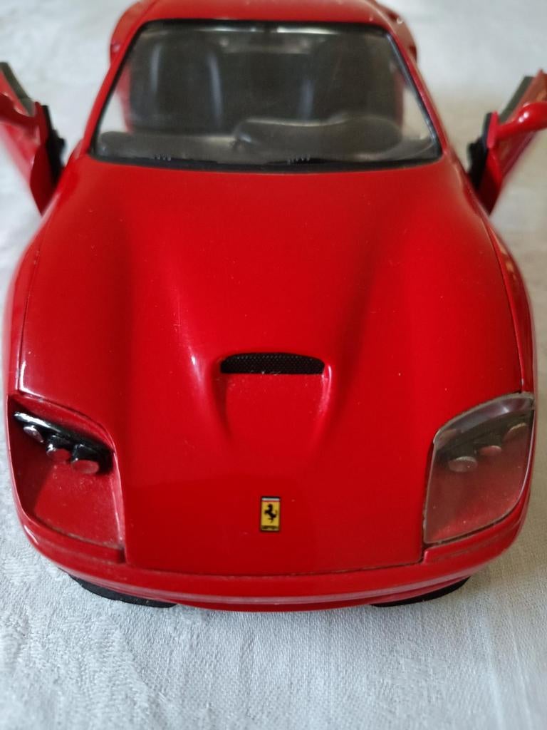 1:18 model auto Ferrari maranello 550, Hobby en Vrije tijd, Modelauto's | 1:18, Ophalen of Verzenden, Bburago