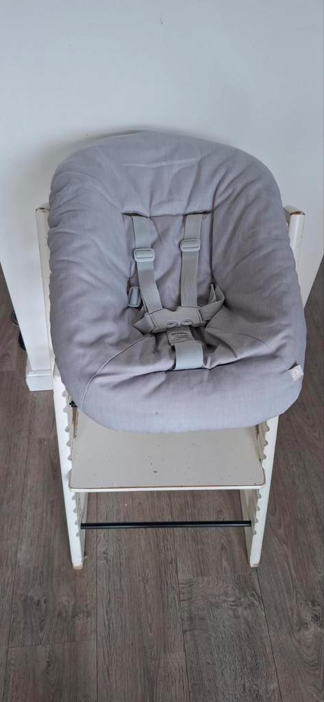 New Born zitje Tripp Trapp stoel, Kinderen en Baby's, Kinderstoelen, Zo goed als nieuw, Overige typen, Gordel(s), Stoelverkleiner