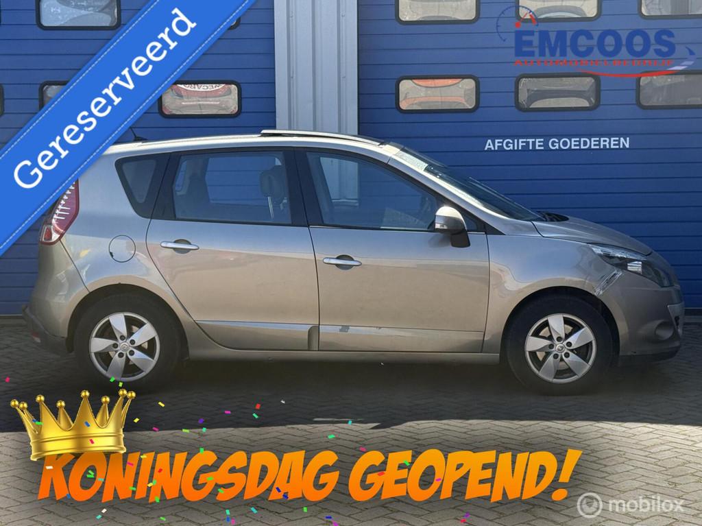 Renault Scenic 2.0 Dynamique * Airco * Automaat * Cruise Con, Auto's, Euro 5, Gebruikt, 4 cilinders, Bruin