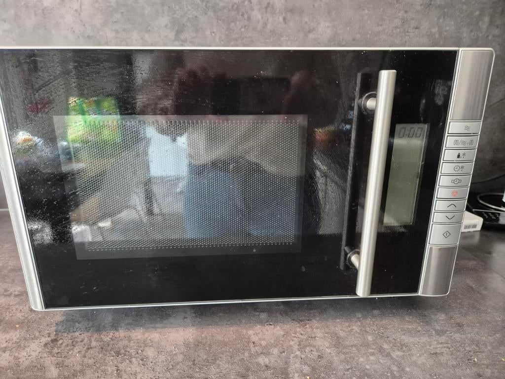 Goed werkende combi magnetron, Ophalen of Verzenden, Gebruikt, Draaiplateau