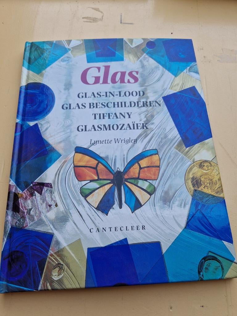 L. Wrigley - Glas in lood, Tiffany, mozaïek, beschilderen, Ophalen of Verzenden, Zo goed als nieuw, L. Wrigley