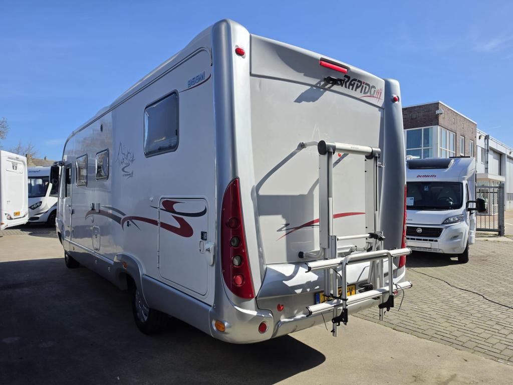 Rapido 966M Off-Grid + Leveling, Caravans en Kamperen, Campers, Ringverwarming, Treinzit, Bedrijf, Diesel