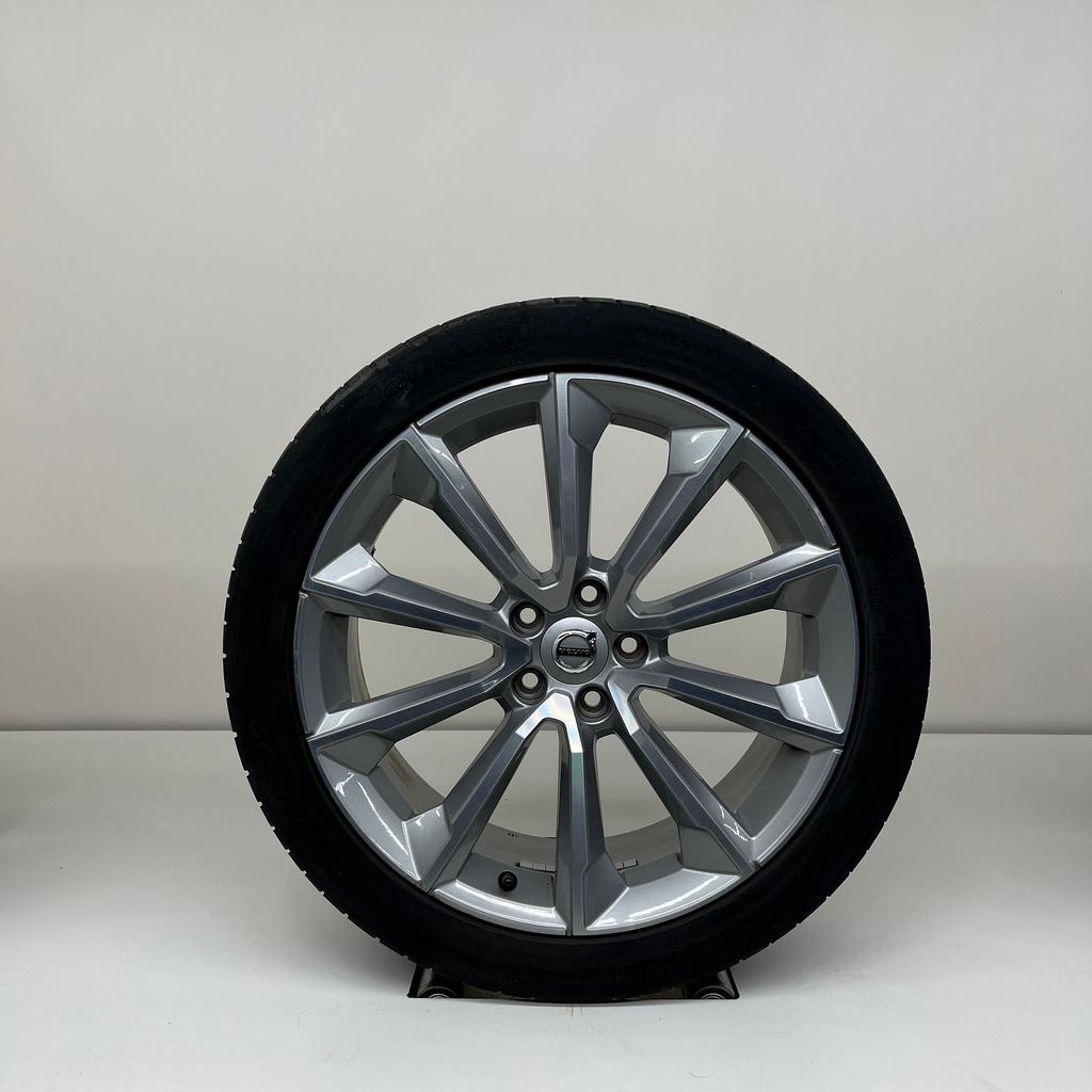Volvo V60 / S60 - 19 inch - zomerbanden, Auto-onderdelen, Banden en Velgen, 19 inch, Gebruikt, Banden en Velgen, Ophalen of Verzenden
