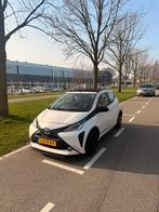 Toyota Aygo 1.0 12V Vvt-i Ddrs 2015 Wit, Auto's, Voorwielaandrijving, Zwart, Cabriolet, 4 stoelen