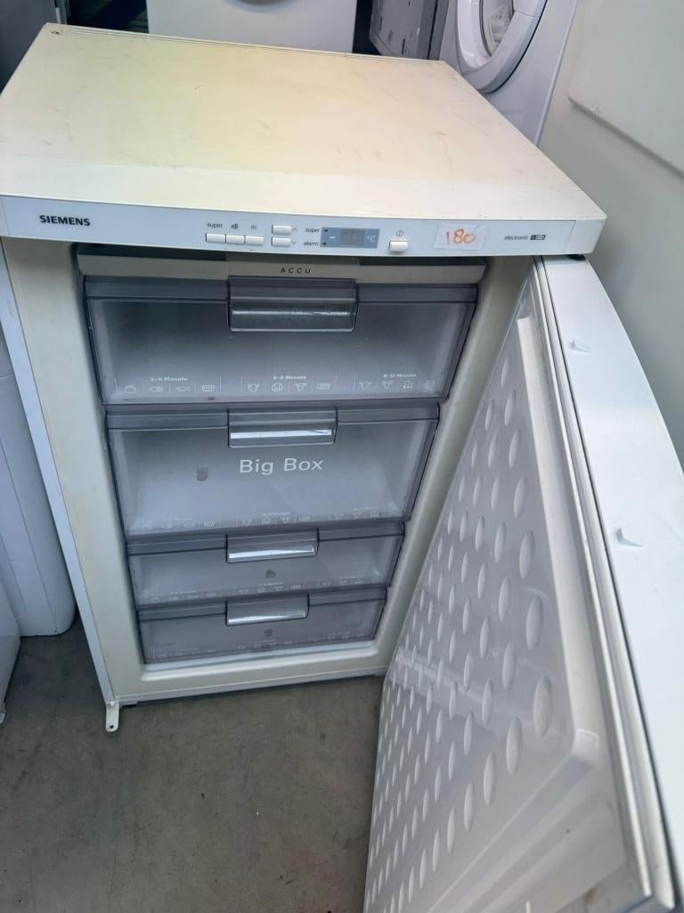 Siemens Vrieskast schoon garantie bezorging, Vrieskast, Gebruikt, Minder dan 60 cm, Ophalen of Verzenden
