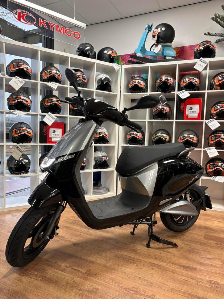 Kymco I-Onex Occasion Demo 45Km/u, Fietsen en Brommers, Scooters | Kymco, Zo goed als nieuw, Overige modellen, Maximaal 45 km/u