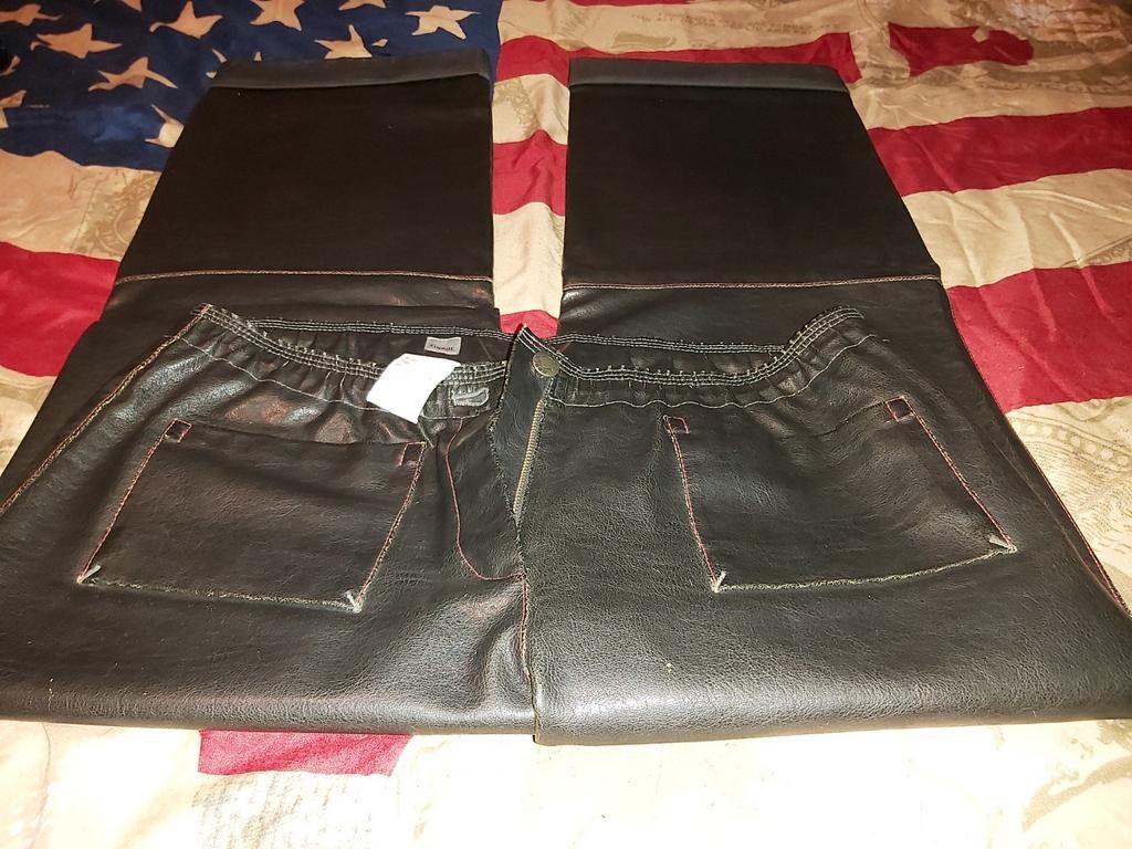 Nep leren broek mt 44, Kleding | Dames, Broeken en Pantalons, Ophalen of Verzenden, Zo goed als nieuw, Zwart, Lang