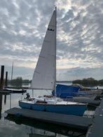 Waarschip 570 vaarklaar met trailer en motor, Ophalen, Gebruikt, Tourjacht of Cruiser, Benzine