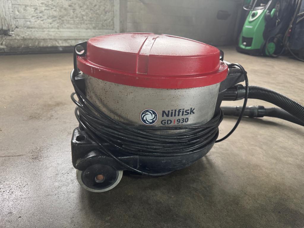 NILFISK STOFZUIGER GD930 zonder stang en voet, Stofzuiger, Ophalen, Stofzak, 1600 tot 2000 watt