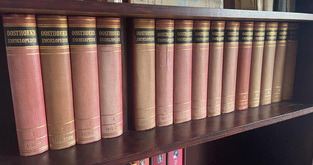 Complete serie - Oosthoek Encyclopedie, Boeken, Encyclopedieën, Complete serie, Algemeen, Ophalen, Gelezen