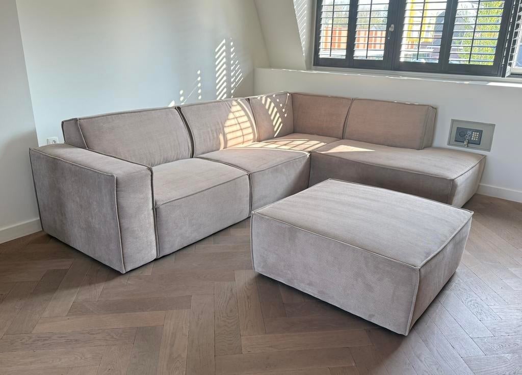 Comfortabele hoekbank & hocker met ribstof, Ophalen, Zo goed als nieuw, Stof, Japandi / landelijk