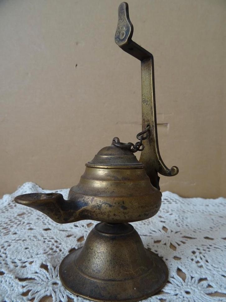 19e eeuw antiek olielampje tuitlampje snotneus olielamp 1850, Antiek en Kunst, Antiek | Koper en Brons, Koper, Ophalen of Verzenden