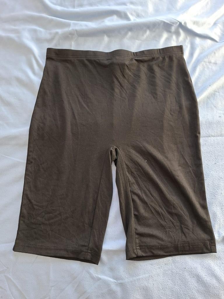 Korte Zwarte Legging maat L !!, Kleding | Dames, Leggings, Maillots en Panty's, Legging, Maat 36/38 (S), Zwart, Ophalen of Verzenden