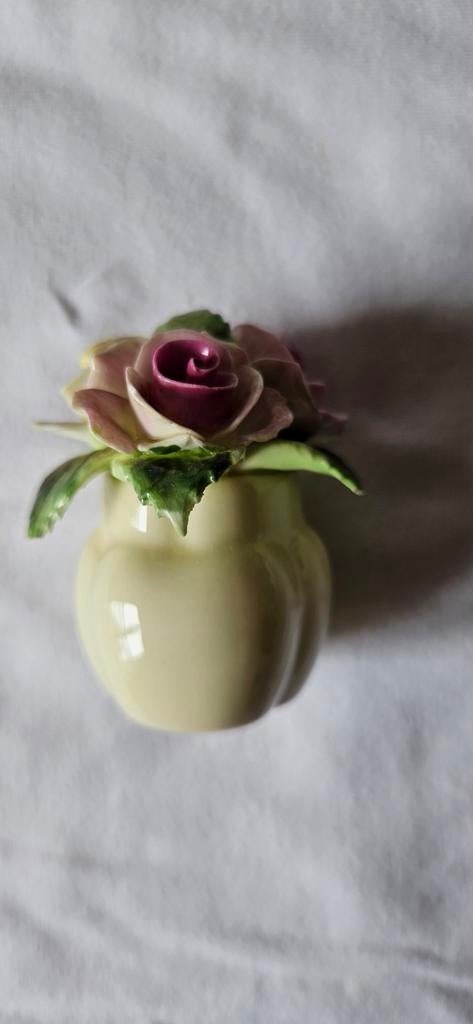 Vintage porseleinen vaasje met 3 bloemen, Adderley floral, Ophalen of Verzenden