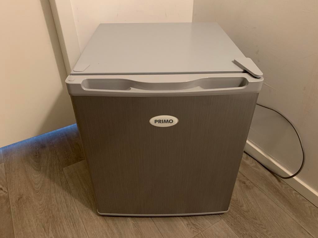 Primo camping vriezer, Witgoed en Apparatuur, Vriezers en Diepvrieskisten, Ophalen, Vrieskist, Minder dan 85 cm, Minder dan 60 cm