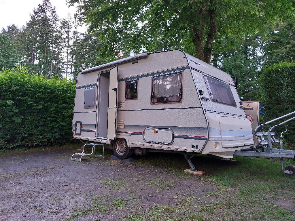 Bürstner caravan te koop, Vast bed, Treinzit, Particulier, Bürstner