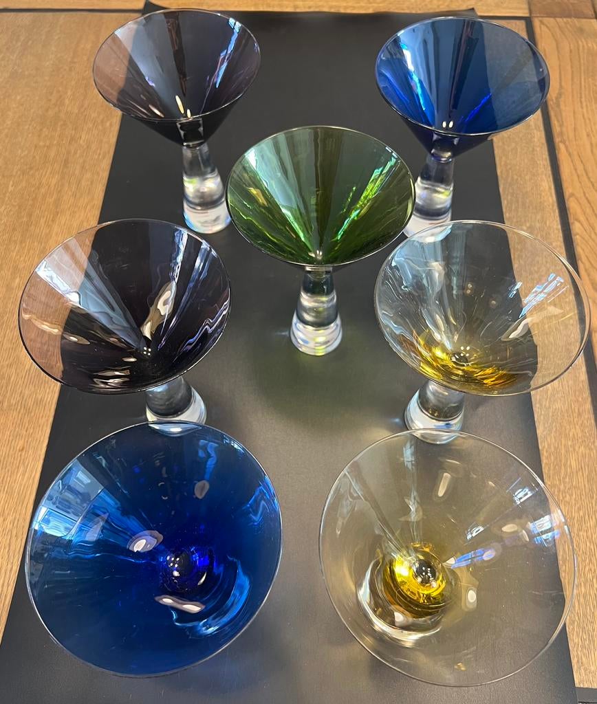 7 mooie zware kristal  gekleurde cocktail /ijscoupes glazen, Antiek en Kunst, Ophalen of Verzenden