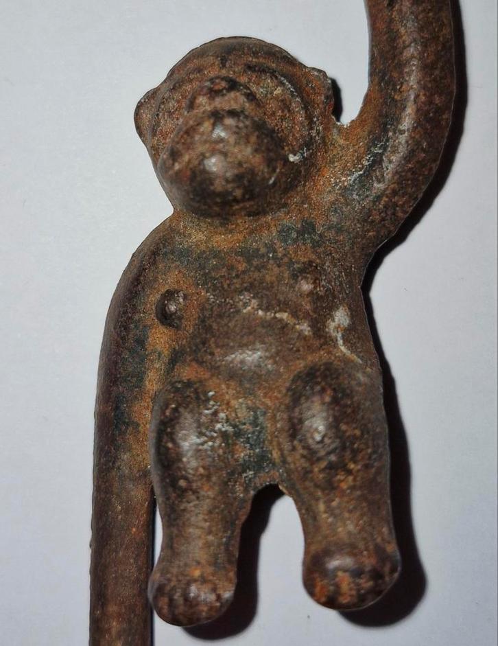 Gietijzeren apenhaak, Antiek en Kunst, Kunst | Niet-Westerse kunst, Ophalen of Verzenden