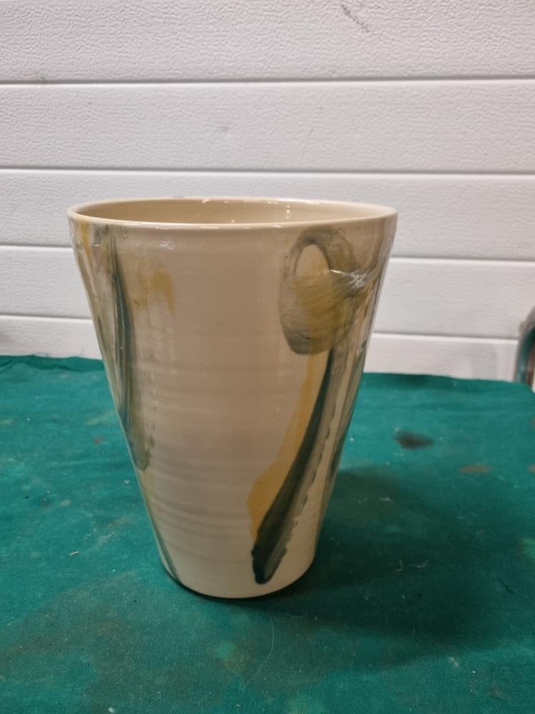 bloempot vaas met groen/gele vegen egbert design, Tuin en Terras, Bloempotten, Ophalen of Verzenden, 'T Olde Gre-j, Info@toldegrej.nl