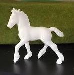 Wit veulen 16 linker voorbeen gebogen, Ophalen of Verzenden, Nieuw, Paard, Beeldje of Figuurtje