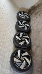 Golf 8 GTI Velgen 18 inch met banden, Auto-onderdelen, 18 inch, Gebruikt, Banden en Velgen, Ophalen of Verzenden