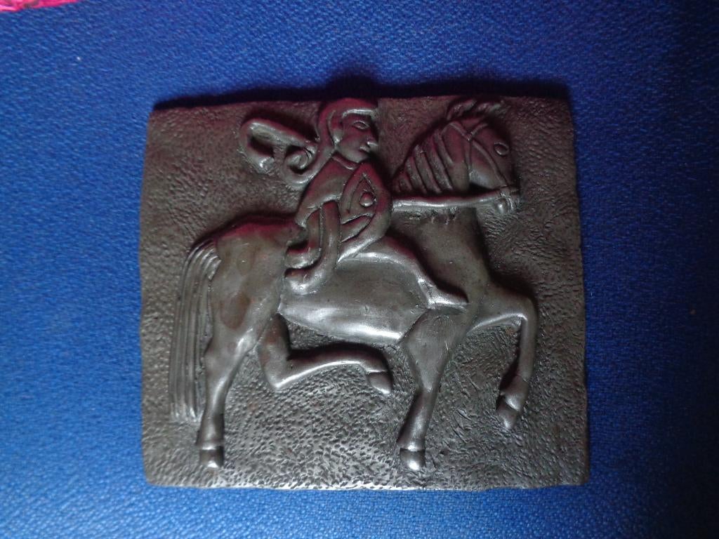HUNTSMAN ON HORSEBACK BRONZEN PLAQUETTE, Ophalen of Verzenden