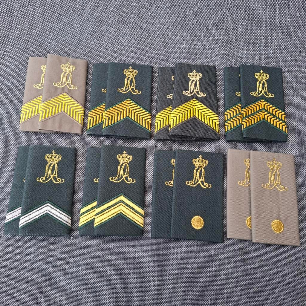 Sets KMA rangen, Verzamelen, Militaria | Algemeen, Ophalen of Verzenden, Landmacht, Nederland, Embleem of Badge