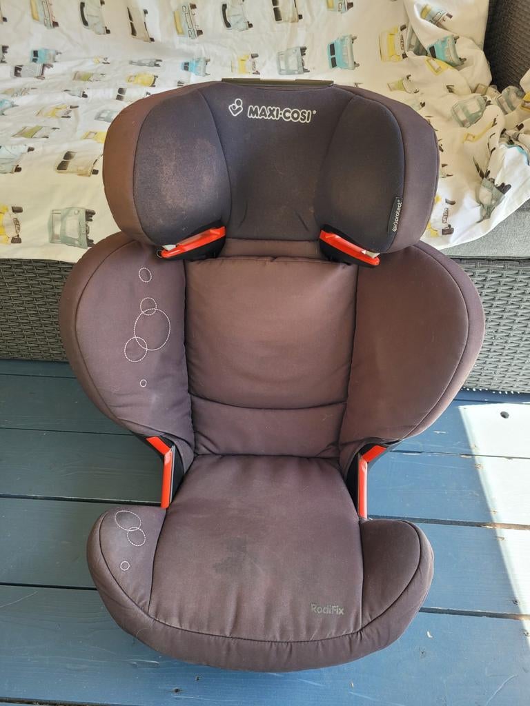 Maxi Cosi Rodifix total black, Ophalen, Gebruikt, 15 t/m 36 kg, Verstelbare rugleuning