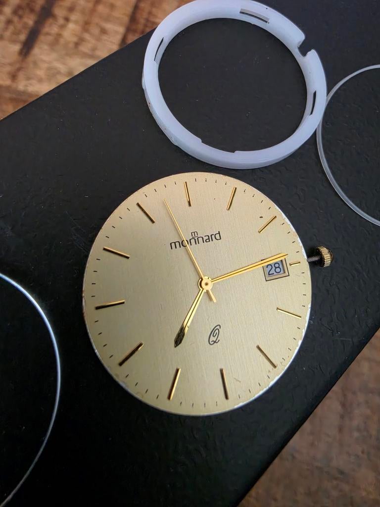 Monhard 14 krt horloge onderdelen werkend, Ophalen of Verzenden, Goud, Overige merken, 1960 of later