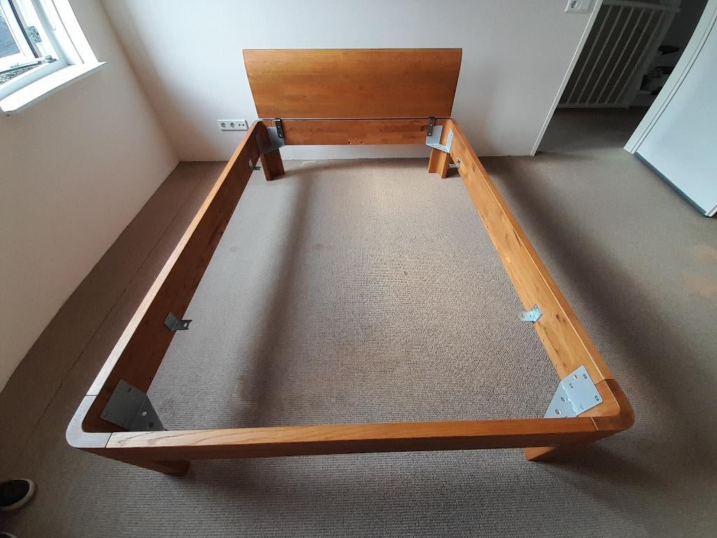 Chique Bedframe Hasena 140x200cm, Huis en Inrichting, Slaapkamer | Bedden, Ophalen, Bruin, 140 cm, Zo goed als nieuw